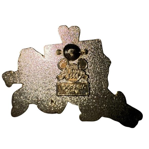 2008 Disney Deluxe Starter Pin Americana Flag Chip 'n' Dale Painting Stripes - Picture 2 of 2